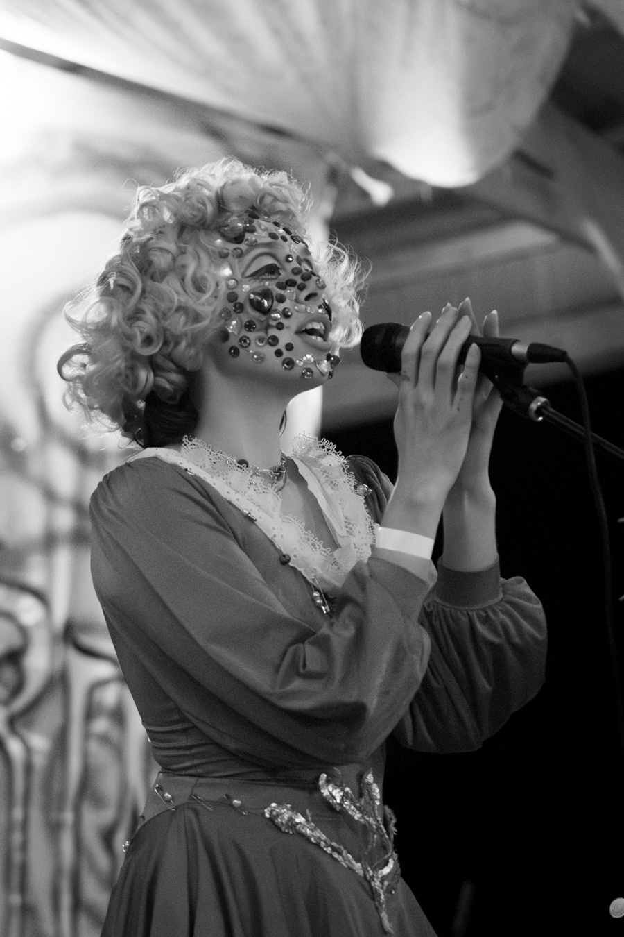 THE GREAT GATHERING: THE KNEE-HI'S — 2